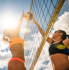 《踢球者》预测拜仁拿到欧冠冠军，多特蒙德拥有潜力