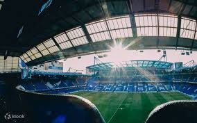 官方：英格兰名哨安东尼-泰勒将执法欧冠第4轮布鲁日vs巴萨